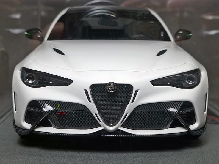 Amazon.co.jp: 1/18スケール アルファロメオ ジュリア GTA（Bianco